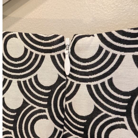 Alice + Olivia Mini Dress Geo Mod Retro Print Chic Classic - Size MMedium - Picture 5 of 8